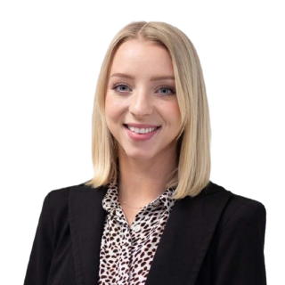 Headshot of Ellie Mannella